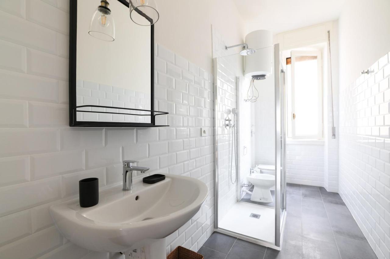 Adelaide Elegant Apartments Milano Exterior foto